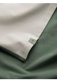 Ombre Clothing - T-shirt męski z elastanem z kolorowymi rękawami - zielony V5 OM-TSCT-0176 - XXL. Okazja: na co dzień. Kolor: zielony. Materiał: elastan. Wzór: kolorowy. Styl: casual, klasyczny