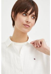 TOMMY HILFIGER - Tommy Hilfiger koszula lniana kolor biały relaxed z kołnierzykiem klasycznym. Typ kołnierza: kołnierzyk klasyczny. Kolor: biały. Materiał: len. Długość rękawa: krótki rękaw. Długość: krótkie. Styl: klasyczny #2