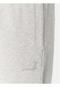 EA7 Emporio Armani Dres 7M000235 AF13512 O8002 Szary Regular Fit. Kolor: szary. Materiał: bawełna #3