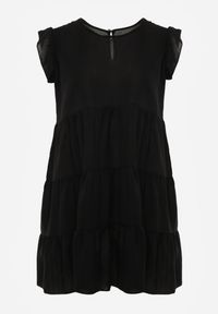 Renee - Czarna Sukienka z Krótkim Rękawem i Ozdobnymi Falbankami o Rozkloszowanym Kroju Vetesa. Okazja: na co dzień. Typ kołnierza: kołnierz z falbankami. Kolor: czarny. Materiał: wiskoza, jeans. Długość rękawa: krótki rękaw. Typ sukienki: proste. Styl: casual, klasyczny #3