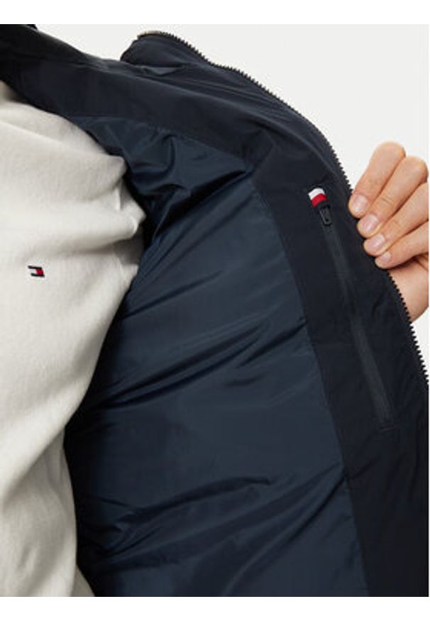 TOMMY HILFIGER - Tommy Hilfiger Kurtka puchowa MW0MW36599 Granatowy Regular Fit. Kolor: niebieski. Materiał: syntetyk