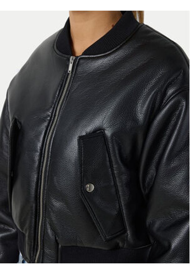 Noisy may - Noisy May Kurtka z imitacji skóry Eileen 27032426 Czarny Relaxed Fit. Kolor: czarny. Materiał: skóra