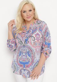 Born2be - Niebiesko-FIoletowa Bluzka Koszula z Guzikami Przy Dekolcie w Ornamentalny Print Indafare. Okazja: na co dzień, na spotkanie biznesowe, do pracy. Kolor: niebieski. Materiał: jeans. Wzór: nadruk. Styl: biznesowy, elegancki, casual #5