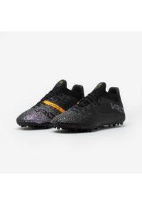 KIPSTA - Buty piłkarskie Kipsta Viralto III 3D Airmesh MG/AG Legacy. Kolor: czarny. Materiał: zamsz, syntetyk, mesh, dzianina. Szerokość cholewki: normalna. Sport: piłka nożna