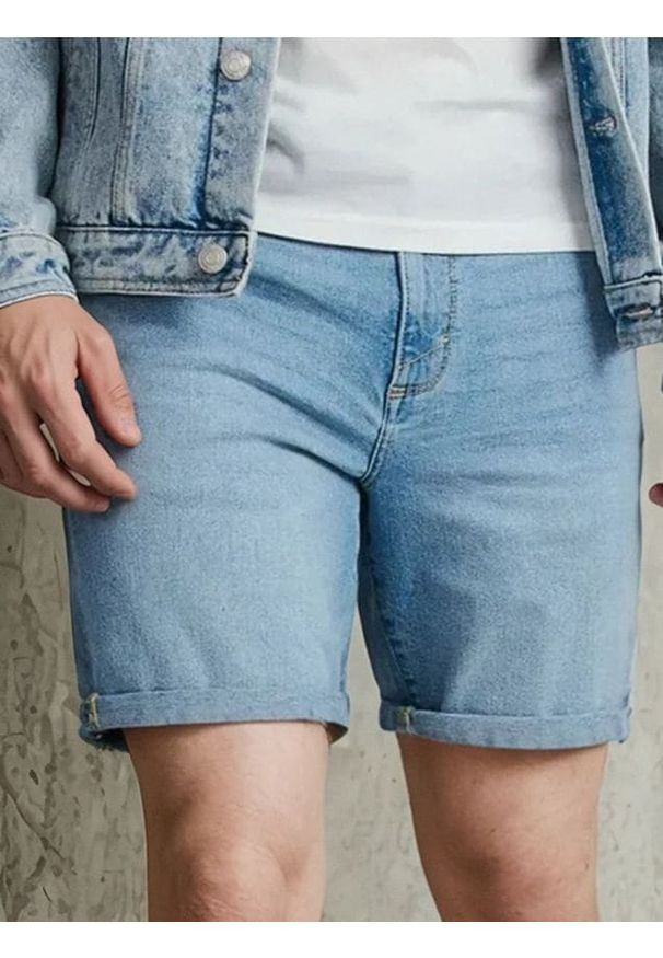 Sinsay - Szorty jeansowe chino - niebieski. Kolor: niebieski. Materiał: jeans