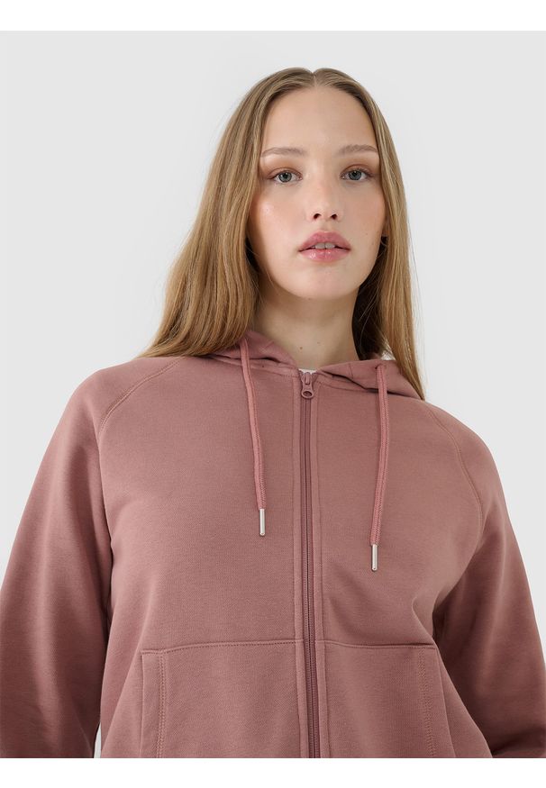 4f - 4F Bluza dresowa rozpinana z kapturem damska - brązowa XS. Okazja: na co dzień. Typ kołnierza: kaptur. Kolor: brązowy. Materiał: dresówka. Długość rękawa: raglanowy rękaw. Wzór: gładki, ze splotem. Styl: sportowy, casual