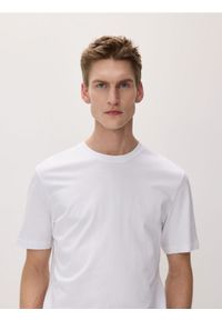 Reserved - Bawełniany t-shirt regular - biały. Kolor: biały. Materiał: bawełna