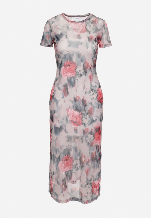 Born2be - Różowa Prześwitująca Sukienka z Krótkim Rękawem i Nadrukiem Baham. Okazja: na co dzień. Kolor: różowy. Materiał: wiskoza. Długość rękawa: krótki rękaw. Wzór: nadruk. Typ sukienki: proste. Styl: casual, elegancki