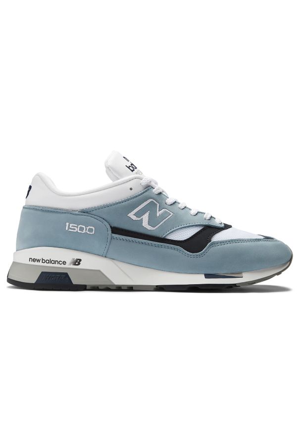 Buty męskie New Balance U1500BNW – niebieskie. Kolor: niebieski. Materiał: zamsz, skóra. Szerokość cholewki: normalna. Sezon: lato
