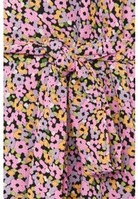 JDY - Jacqueline de Yong - Sukienka. Kolor: fioletowy. Materiał: tkanina. Długość rękawa: krótki rękaw #4