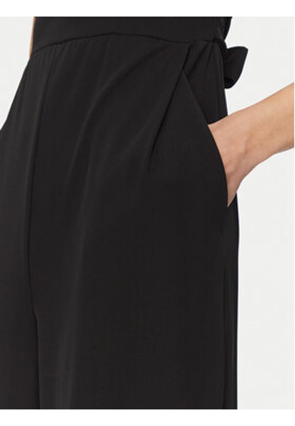 Rinascimento Kombinezon CFC0122552003 Czarny Regular Fit. Kolor: czarny. Materiał: syntetyk