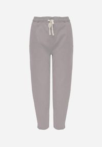 Born2be - Szare Bawełniane Jeansy Typu Mom Fit z Wysokim Stanem i Sznurkiem Viviarinia. Okazja: na co dzień. Stan: podwyższony. Kolor: szary. Styl: casual #5