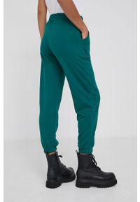 Answear Lab Spodnie bawełniane damskie kolor zielony gładkie. Stan: podwyższony. Kolor: zielony. Materiał: bawełna. Wzór: gładki #3