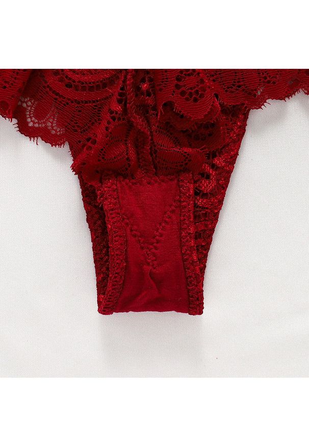 Intica - Stringi koronkowe z szerokim pasem na co dzień i okazje Chandrima. Kolor: czarny. Materiał: koronka. Wzór: koronka