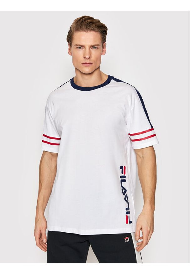Fila T-Shirt Barstow 768989 Biały Loose Fit. Kolor: biały. Materiał: bawełna