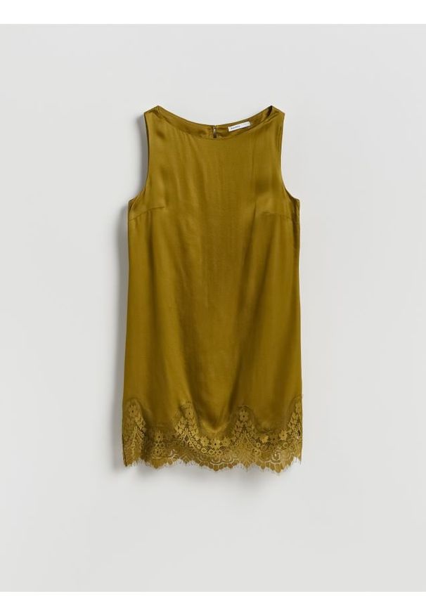 Reserved - Satynowa sukienka z koronką - oliwkowy. Kolor: oliwkowy. Materiał: satyna, koronka. Wzór: koronka. Typ sukienki: proste