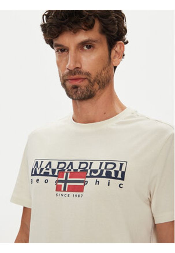 Napapijri T-Shirt S-Aylmer NP0A4HTO Beżowy Regular Fit. Kolor: beżowy. Materiał: bawełna