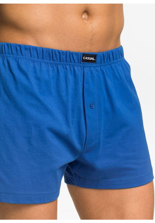 bonprix - Luźniejsze bokserki z bawełnianego dżerseju (3 pary). Kolor: czarny, niebieski. Materiał: jersey, bawełna