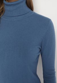 Born2be - Niebieski Golf Sweter z Wiskozą i Kaszmirem Zailaya. Okazja: na co dzień. Typ kołnierza: golf. Kolor: niebieski. Materiał: kaszmir, wiskoza. Styl: casual #6