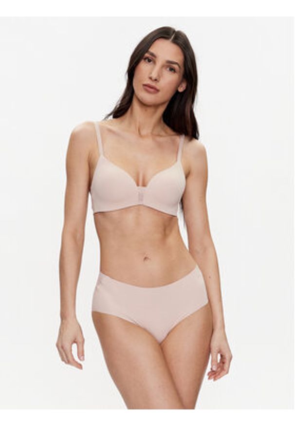 Triumph Figi klasyczne z wysokim stanem Flex Smart 10213145 Écru. Stan: podwyższony. Materiał: syntetyk