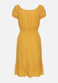Born2be - Żółta Wiskozowa Sukienka z Gumkami w Pasie Ściągana przy Dekolcie z Falbanką Tiimamla. Okazja: na spacer. Kolor: żółty. Materiał: wiskoza. Długość rękawa: krótki rękaw #6