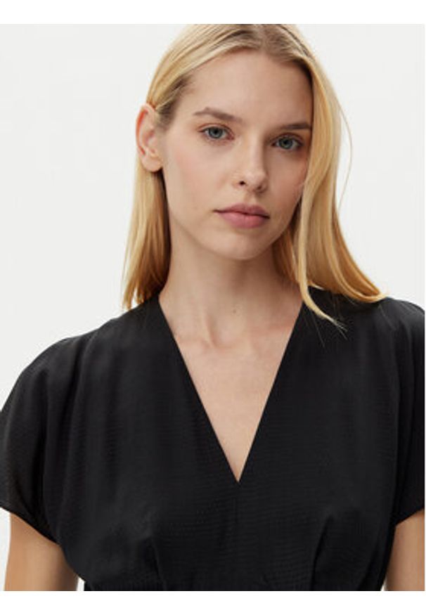 BOSS Sukienka letnia Dawarina 50532930 Czarny Relaxed Fit. Kolor: czarny. Materiał: jedwab. Sezon: lato