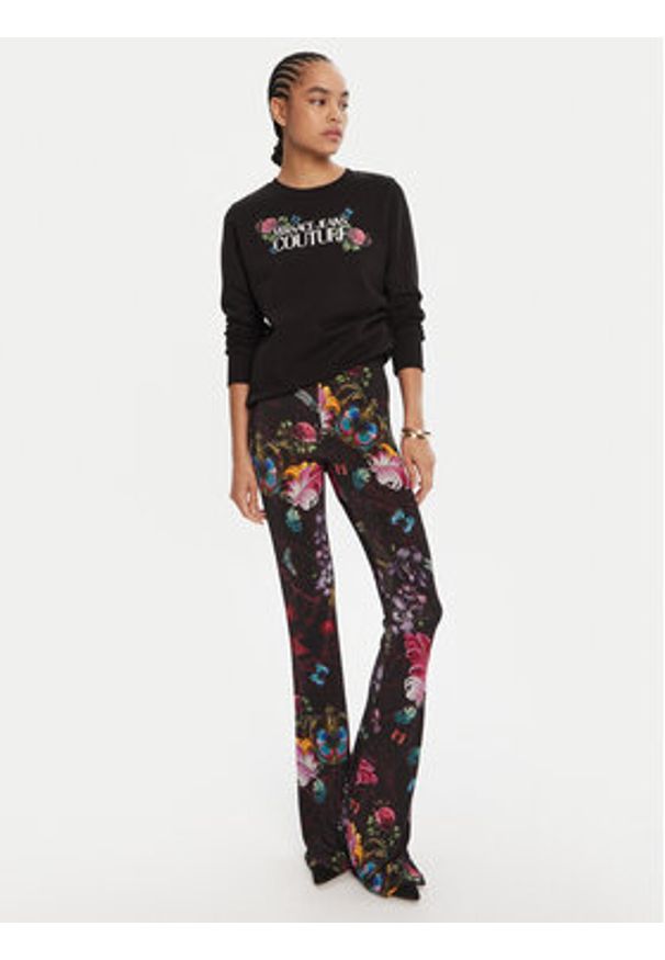 Versace Jeans Couture Bluza 79HAIB00 CFB00 Czarny Regular Fit. Typ kołnierza: kołnierzyk włoski. Kolor: czarny. Materiał: bawełna