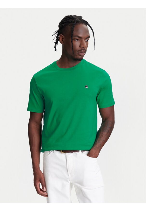 United Colors of Benetton - United Colors Of Benetton T-Shirt 3MI5J1AF7 Zielony Regular Fit. Kolor: zielony. Materiał: bawełna