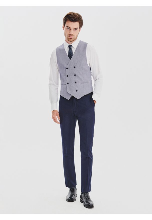 Pako Lorente - PAKO LORENTE - Granatowa dwurzędowa kamizelka w drobną kratę. Okazja: na co dzień. Kolor: niebieski. Materiał: poliester, wiskoza. Wzór: kratka. Styl: casual