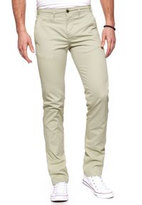 Wrangler - WRANGLER SPODNIE MĘSKIE CHINO CAMEL W14LOO49J. Materiał: materiał