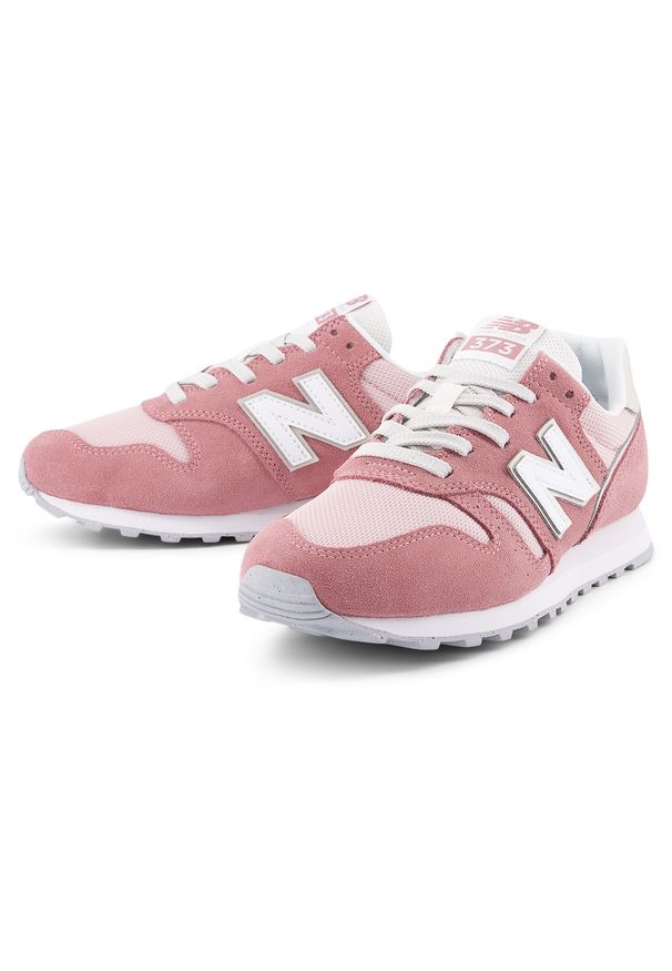 Buty damskie New Balance W3732HO – różowe. Okazja: na co dzień. Kolor: różowy. Materiał: zamsz. Szerokość cholewki: normalna. Model: New Balance 373