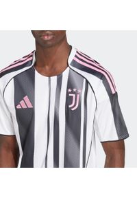 Adidas - Koszulka piłkarska ADIDAS Juventus 25/26 domowa. Wzór: haft. Sport: piłka nożna
