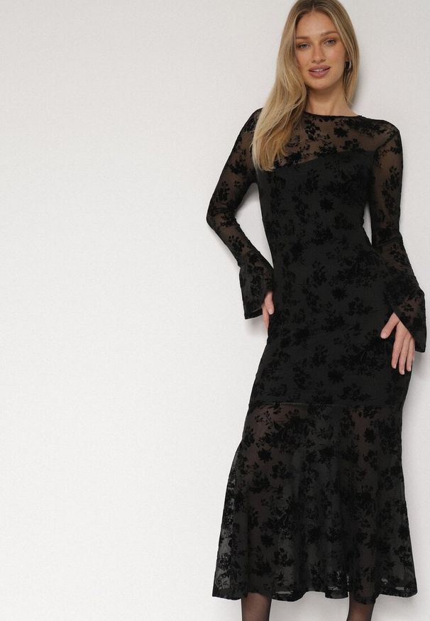 Born2be - Czarna Siateczkowa Sukienka Wieczorowa VICES z Welurowym Wzorem Jilney. Okazja: na randkę. Kolor: czarny. Materiał: welur. Styl: wizytowy