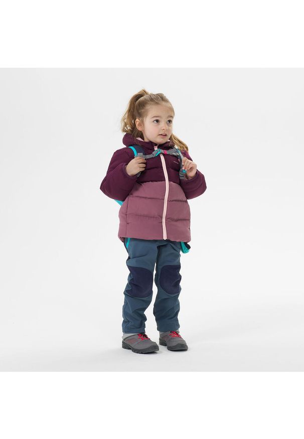 quechua - Kurtka turystyczna zimowa dla dzieci Quechua X-Warm. Kolor: fioletowy. Materiał: materiał, puch, poliester, polar, włókno, syntetyk. Sezon: zima. Styl: sportowy
