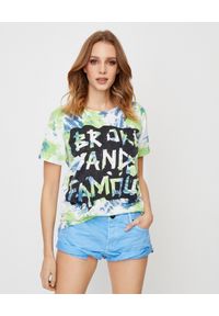 ONETEASPOON - Koszulka Broke and Famous. Kolor: zielony. Materiał: jeans, bawełna. Wzór: napisy, nadruk. Sezon: lato. Styl: vintage