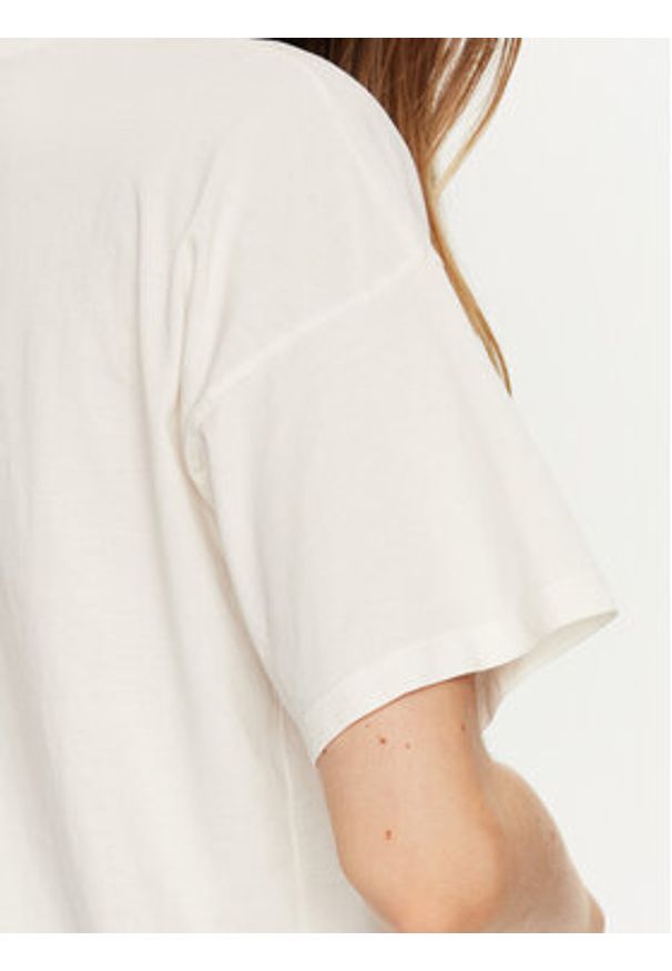 ViCOLO T-Shirt RS0052 Écru Regular Fit. Materiał: bawełna