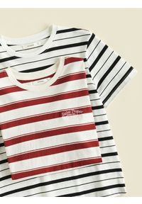Reserved - T-shirt z haftem - inny. Materiał: bawełna. Wzór: haft