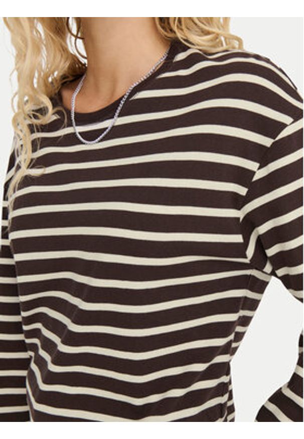 only - ONLY Bluzka New Soph 15337134 Brązowy Regular Fit. Kolor: brązowy. Materiał: bawełna
