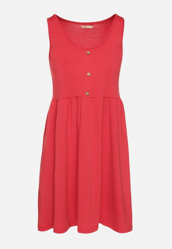 Born2be - Czerwona Sukienka o Rozkloszowanym Kroju na Szerokich Ramiączkach z Guzikami Jenovira. Okazja: na co dzień. Kolor: czerwony. Długość rękawa: na ramiączkach. Styl: casual