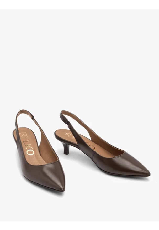 Ryłko - Brązowe czółenka slingback bez pięty. Okazja: na co dzień. Nosek buta: szpiczasty. Kolor: brązowy. Materiał: skóra. Obcas: na obcasie. Styl: street, casual, klasyczny, elegancki. Wysokość obcasa: średni