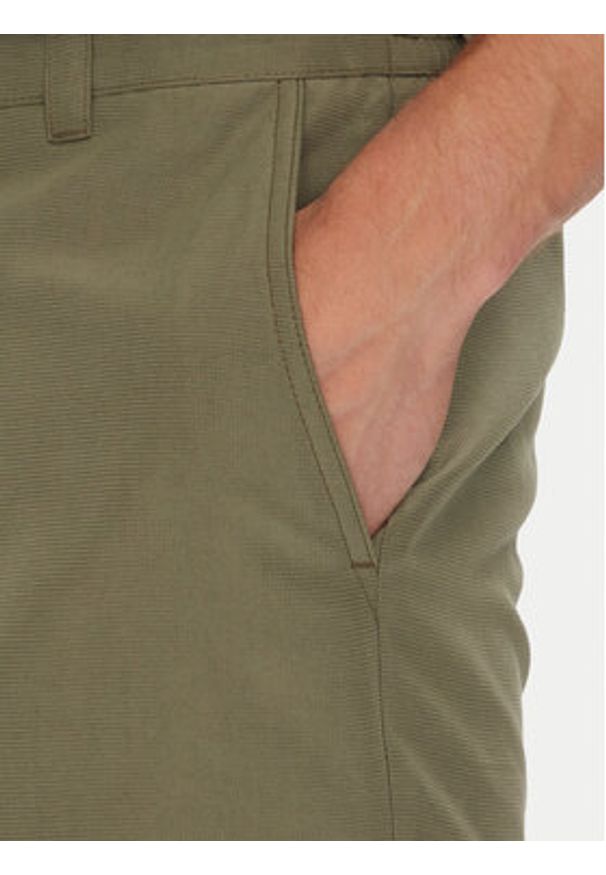 BOSS Szorty materiałowe Sandrew 50546879 Zielony Regular Fit. Kolor: zielony. Materiał: lyocell