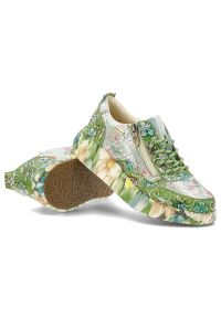 Zielone Sneakersy Laura Vita Modne Obuwie Damskie. Okazja: na co dzień, na spacer. Zapięcie: sznurówki. Kolor: zielony. Materiał: skóra. Szerokość cholewki: normalna. Wzór: aplikacja, kwiaty. Styl: klasyczny, casual #6