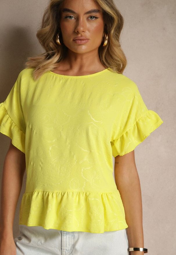 Renee - Żółta Bluzka Oversize Ozdobiona Falbanami Liriele. Okazja: na co dzień. Kolor: żółty. Materiał: jeans. Wzór: aplikacja. Styl: casual