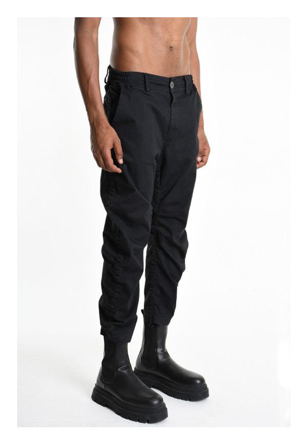 La Haine Inside Us Spodnie | P25033BM1034 | Mężczyzna | Czarny. Okazja: na co dzień. Kolor: czarny. Materiał: bawełna, elastan. Styl: casual