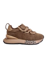 Zamszowe Sneakersy Damskie Na Platformie Z Grubym Sznurowaniem Artiker 54C1466 Jasnobrązowe. Okazja: na co dzień. Kolor: brązowy. Materiał: zamsz. Obcas: na platformie. Sport: turystyka piesza #1
