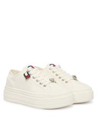 Tommy Jeans Sneakersy Tjw Flatform Sneaker Charms EN0EN02959 Biały. Kolor: biały. Materiał: materiał #2
