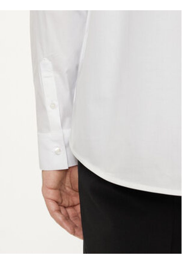 Karl Lagerfeld - KARL LAGERFELD Koszula 605951 544600 Biały Regular Fit. Typ kołnierza: dekolt w karo. Kolor: biały. Materiał: bawełna