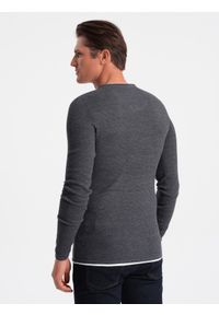 Ombre Clothing - Bawełniany sweter męski z okrągłym dekoltem - grafitowy melanż V2. Kolor: szary. Materiał: bawełna. Wzór: melanż. Styl: klasyczny #3