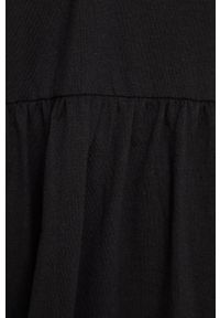 medicine - Medicine sukienka bawełniana kolor czarny mini rozkloszowana. Kolor: czarny. Materiał: bawełna. Długość rękawa: krótki rękaw. Wzór: gładki. Typ sukienki: rozkloszowane. Długość: mini #3