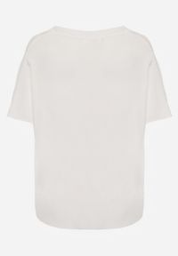 Born2be - Biała Bluzka z Wiskozą o Nietoperzowym Kroju Oromeda. Okazja: na co dzień. Kolor: biały. Materiał: wiskoza. Styl: casual #3